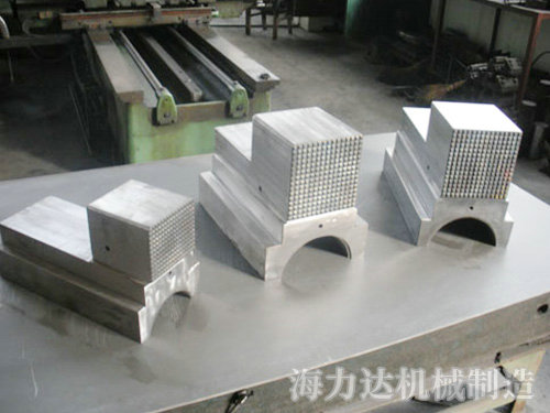 中国二重定做DIV160S-33米重型卧车载重180吨